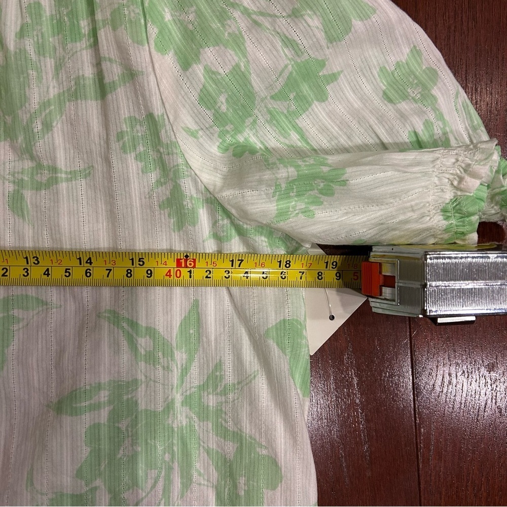 Lucky Brand Puff Sleeve Popover Blouse green multi-floral 100% cotton NWT size M - Picture 7 of 9